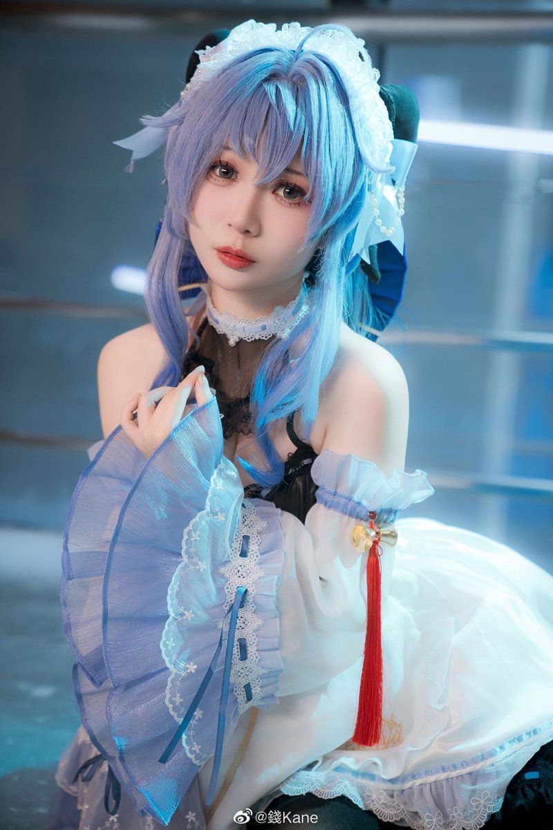 屿鱼Cosplay的魅力在于每一个细节，每一次演绎都仿佛在诉说着一段段动人的故事。今天，我们就来一起看看那些令人惊叹的屿鱼Cosplay照片吧！