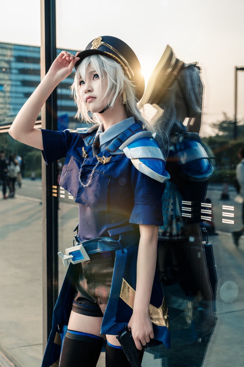 在二次元COSPLAY领域，有一个角色总是能引发粉丝们的热烈追捧——那就是中银虎。今天我们就来盘点一下这个角色为何能在众多COSER中脱颖而出。